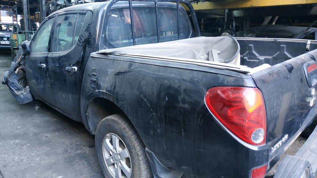  Mitsubishi L200 2015    EN DESARME